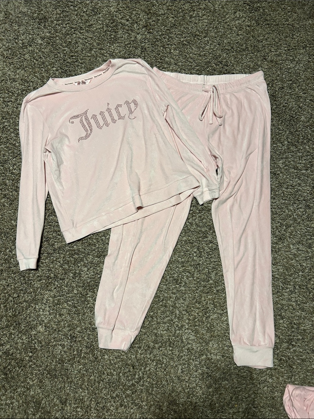 Juicy Couture Light Pink Velour womans Pajama Set